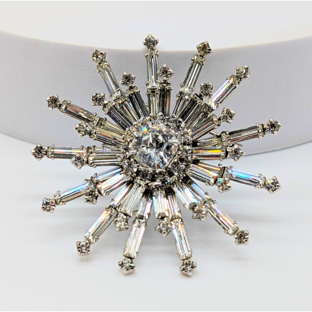 Vtg Silver Tone Clear Rhinestone Atomic Starburst Snowflake Brooch Pin 2.5"